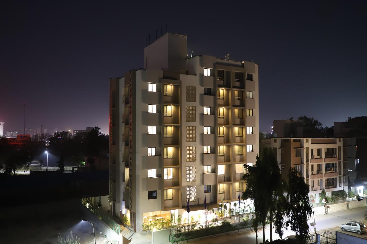 Ebony Residency Hotel Ahmedabad Exterior photo
