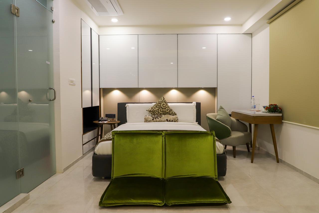 Ebony Residency Hotel Ahmedabad Exterior photo